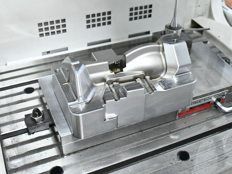 TOOL & MOLD BUILDING